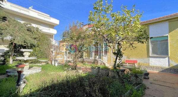 casa indipendente in vendita a Silvi