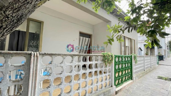 casa indipendente in vendita a Silvi in zona Silvi Paese