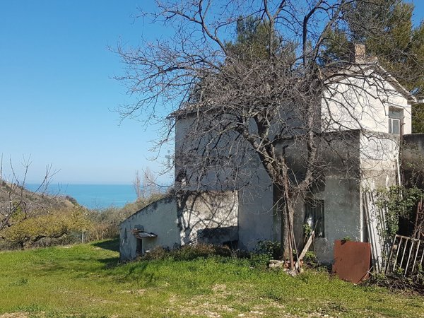 quadrivano in vendita a Silvi