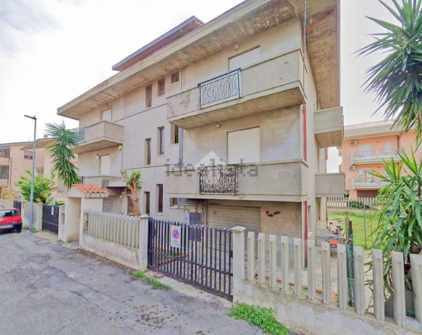 appartamento in vendita a Silvi in zona Silvi Marina