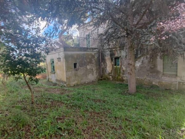 casa indipendente in vendita a Silvi in zona Silvi Marina