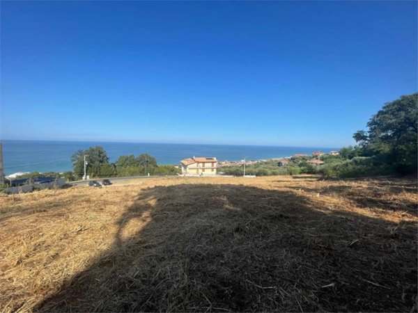 terreno edificabile in vendita a Silvi