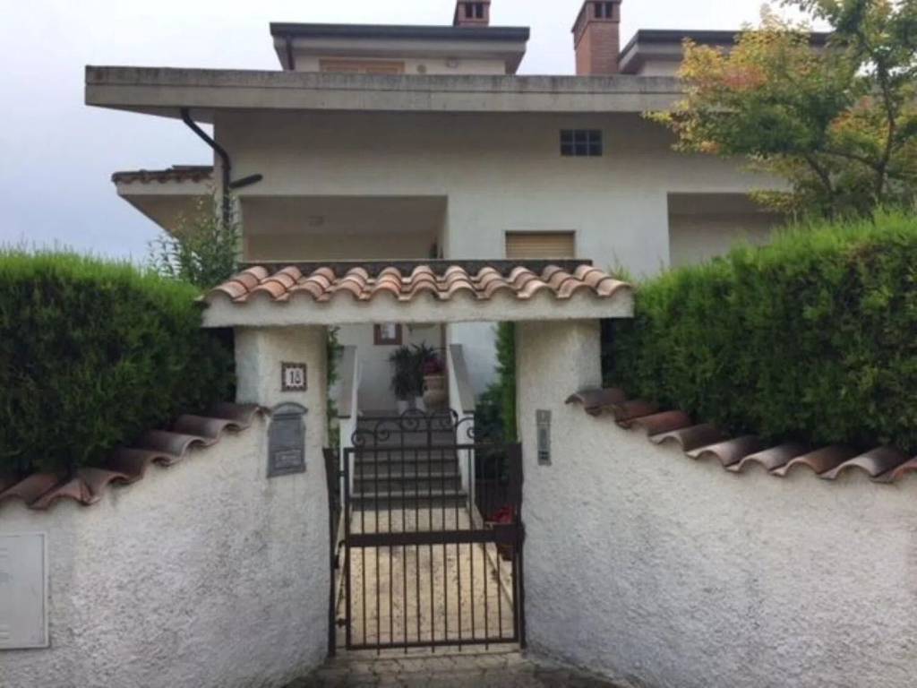 casa indipendente in vendita a Silvi
