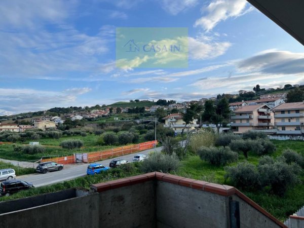 casa indipendente in vendita a Silvi