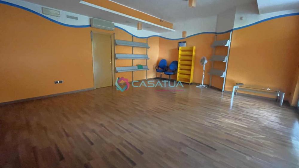 negozio in vendita a Silvi