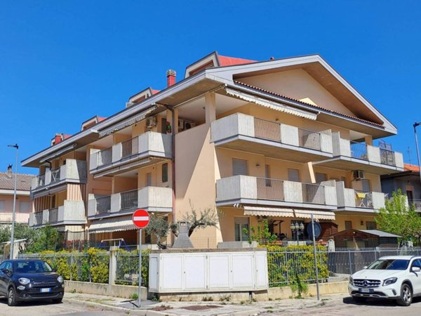 appartamento in vendita a Silvi in zona Silvi Marina