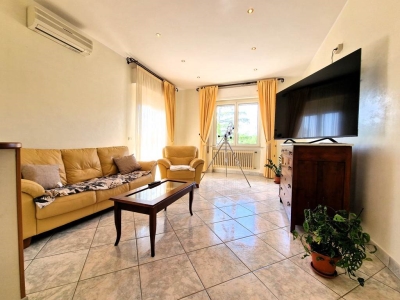 casa indipendente in vendita a Silvi