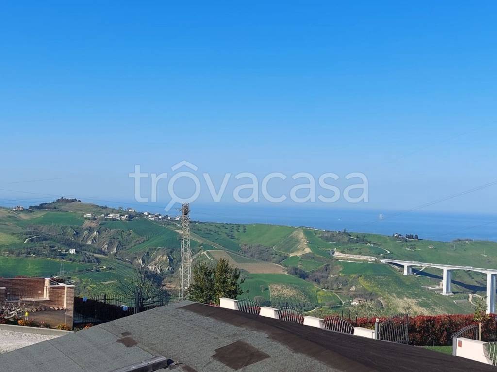 casa indipendente in vendita a Silvi in zona Silvi Marina