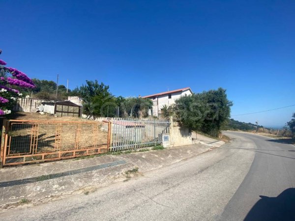 casa indipendente in vendita a Silvi in zona Silvi Marina