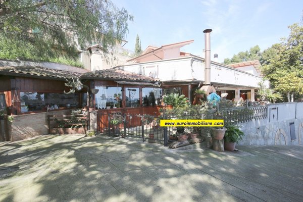 casa indipendente in vendita a Silvi