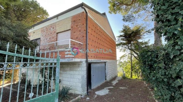 casa indipendente in vendita a Silvi