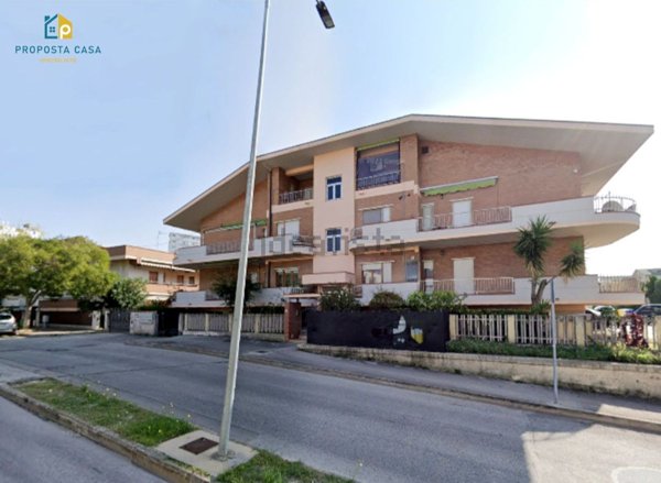 appartamento in vendita a Silvi in zona Silvi Marina