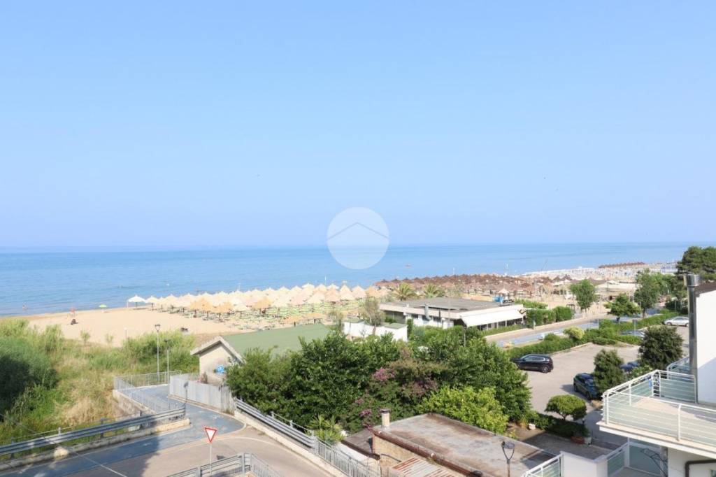 appartamento in vendita a Silvi in zona Silvi Marina
