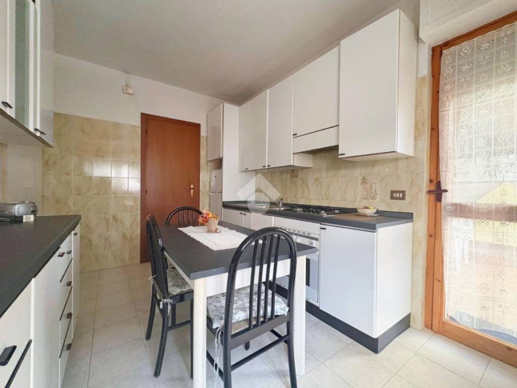 appartamento in vendita a Silvi in zona Silvi Marina