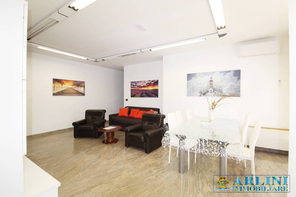 appartamento in vendita a Silvi in zona Silvi Marina