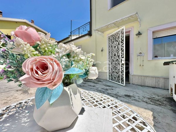casa indipendente in vendita a Silvi in zona Silvi Marina