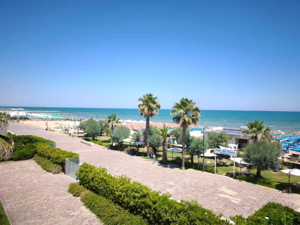 appartamento in vendita a Silvi in zona Silvi Marina