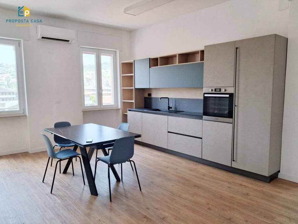 appartamento in vendita a Silvi in zona Silvi Marina