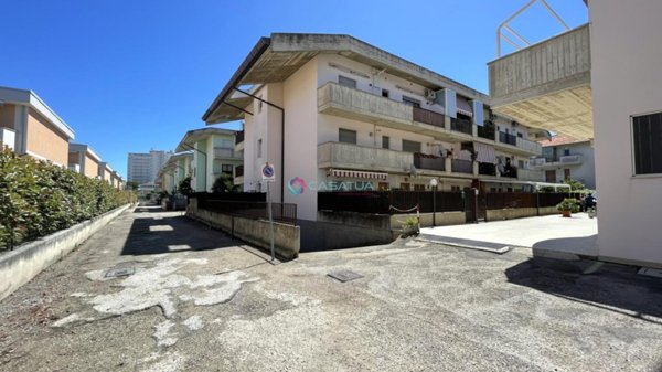 appartamento in vendita a Silvi in zona Silvi Marina
