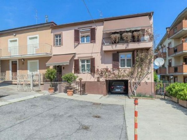 casa indipendente in vendita a Silvi
