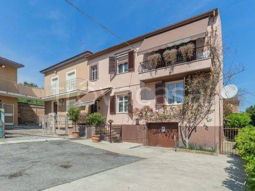 casa indipendente in vendita a Silvi