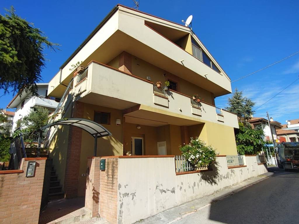 appartamento in vendita a Silvi in zona Silvi Marina