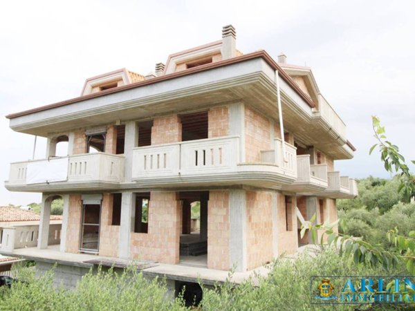 casa indipendente in vendita a Silvi in zona Pianacce