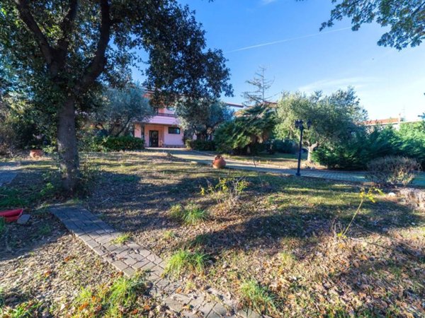 casa indipendente in vendita a Silvi in zona Santo Stefano