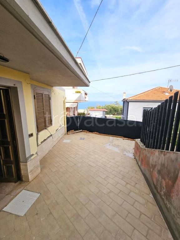 casa indipendente in vendita a Silvi