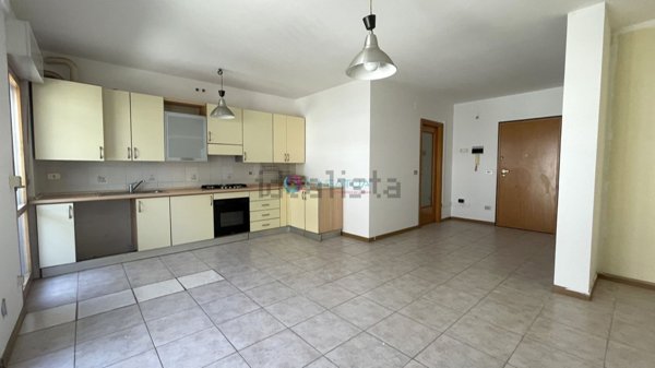 appartamento in vendita a Silvi in zona Silvi Marina