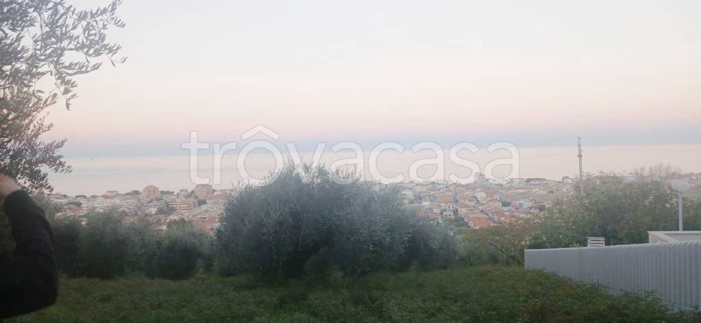 terreno edificabile in vendita a Silvi in zona Santo Stefano