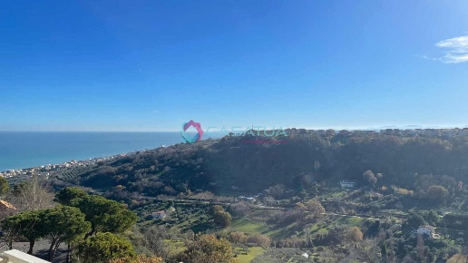 appartamento in vendita a Silvi in zona Silvi Paese