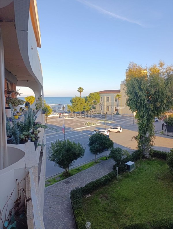 appartamento in vendita a Silvi in zona Silvi Marina