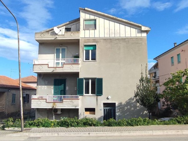 appartamento in vendita a Silvi in zona Silvi Marina