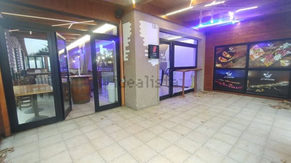 ufficio in vendita a Silvi in zona Silvi Marina