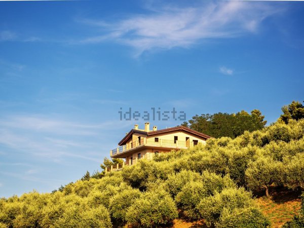 casa indipendente in vendita a Silvi