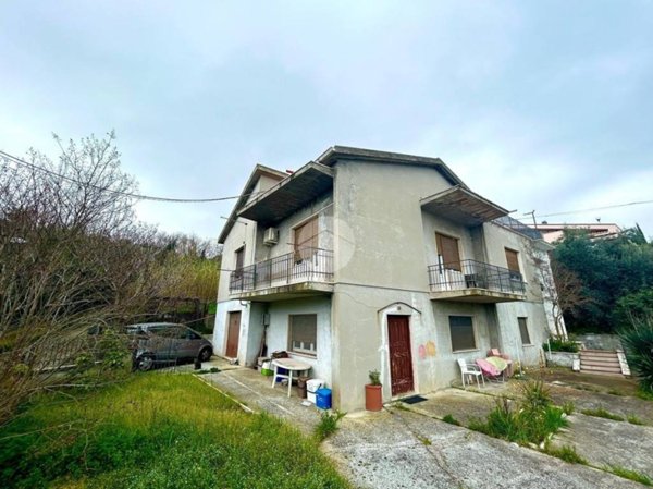 casa indipendente in vendita a Silvi in zona Silvi Marina