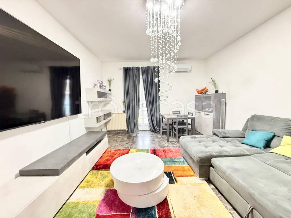 appartamento in vendita a Silvi in zona Silvi Marina