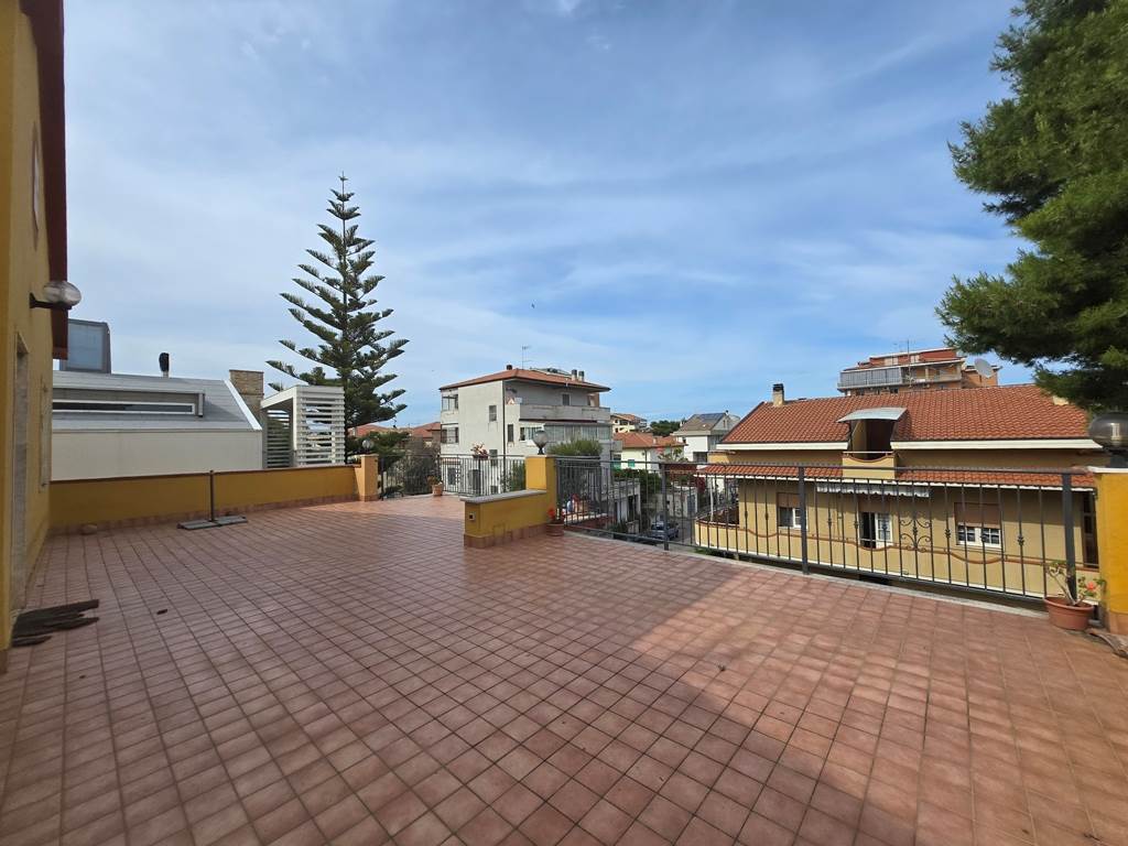 appartamento in vendita a Silvi in zona Silvi Marina