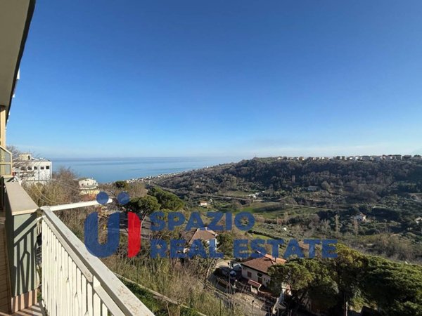 appartamento in vendita a Silvi in zona Silvi Paese