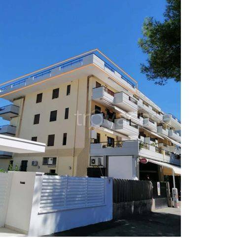 appartamento in vendita a Silvi in zona Silvi Marina