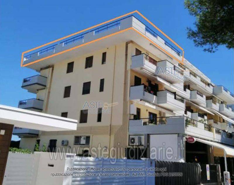 appartamento in vendita a Silvi in zona Silvi Marina