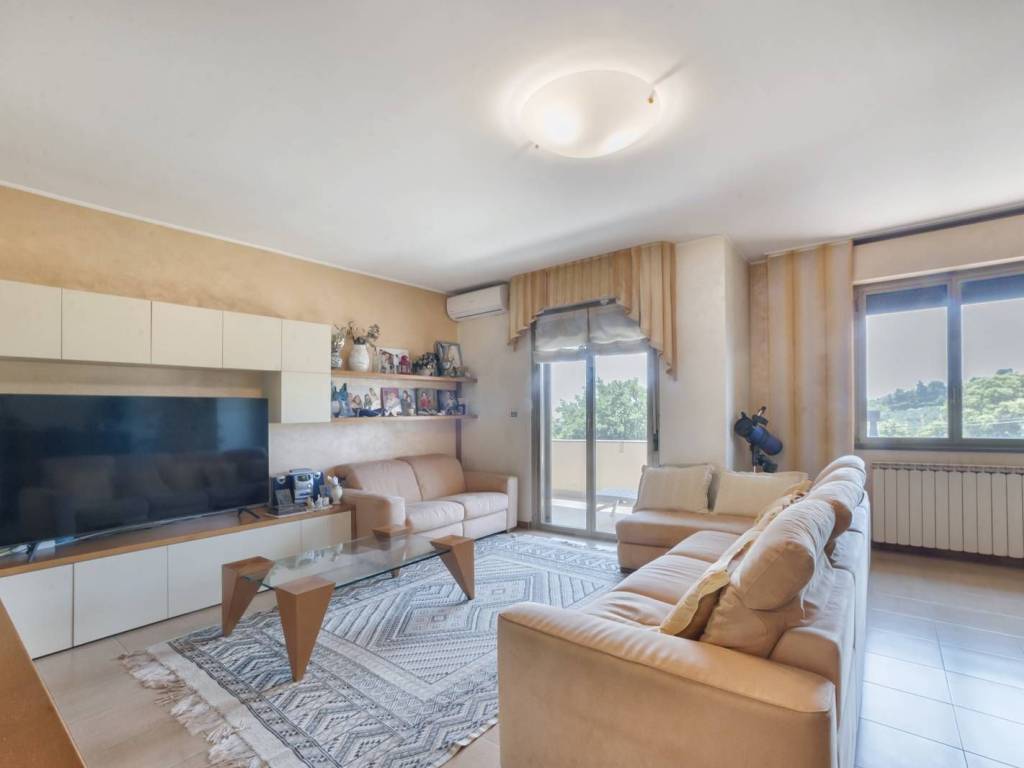 appartamento in vendita a Silvi in zona Santo Stefano