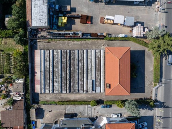 locale commerciale in vendita a Silvi in zona Santo Stefano