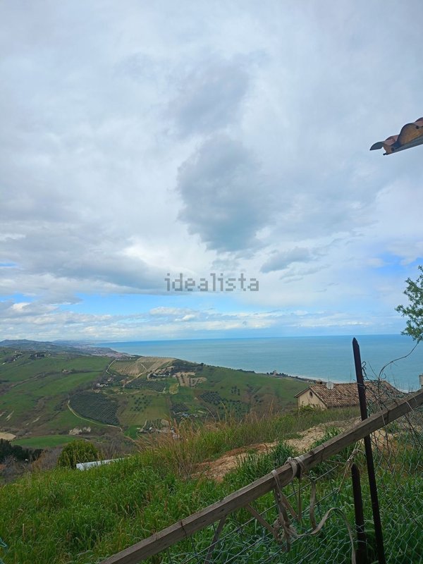 casa indipendente in vendita a Silvi