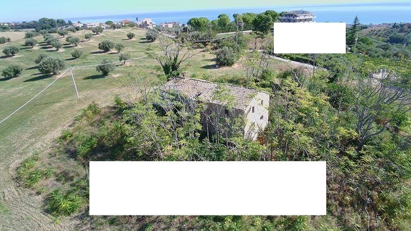 rudere in vendita a Silvi
