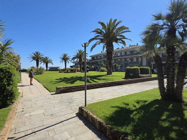 appartamento in vendita a Silvi in zona Silvi Marina