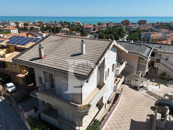casa indipendente in vendita a Silvi