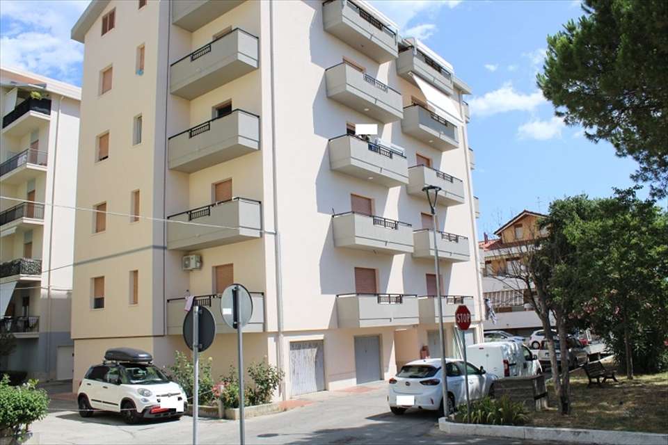 appartamento in vendita a Silvi in zona Silvi Marina