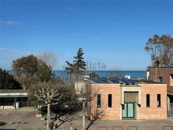appartamento in vendita a Silvi in zona Silvi Marina